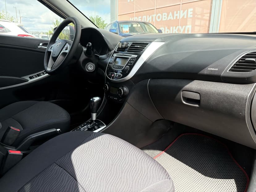 hyundai-solaris-2014-112-11