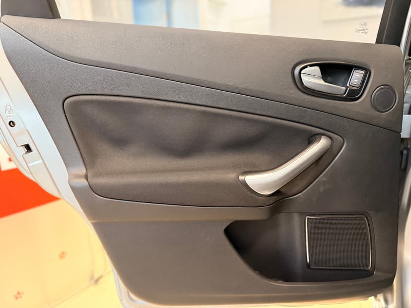 ford-mondeo-2007-425-29