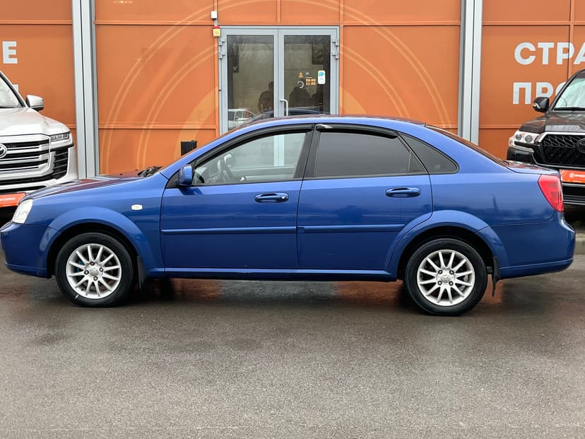 chevrolet-lacetti-2010-680-7