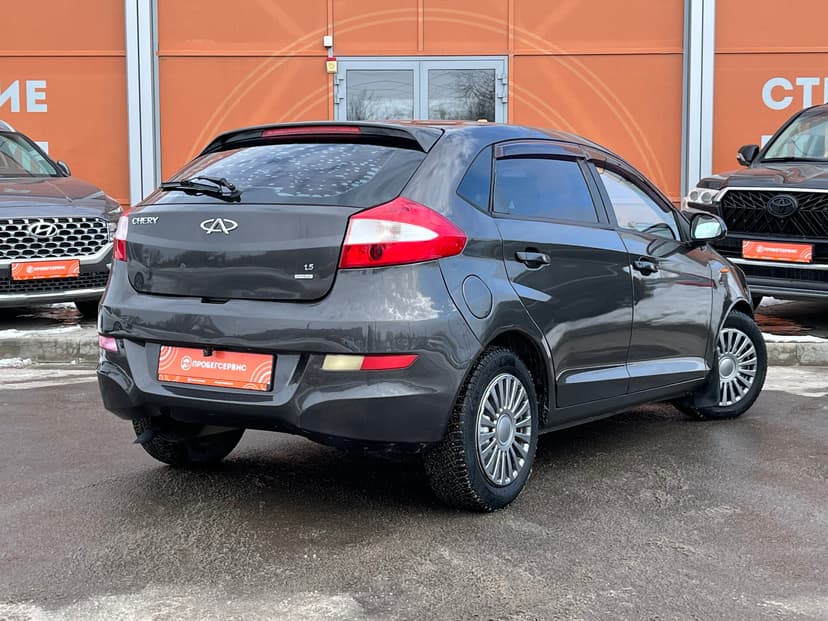 chery-very-2011-1054-4