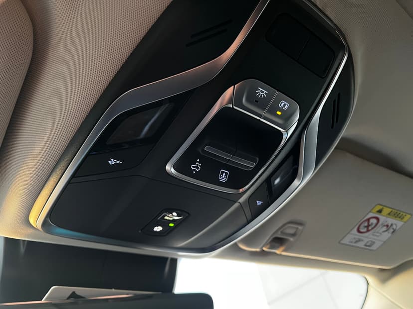 geely-tugella-2022-887-23