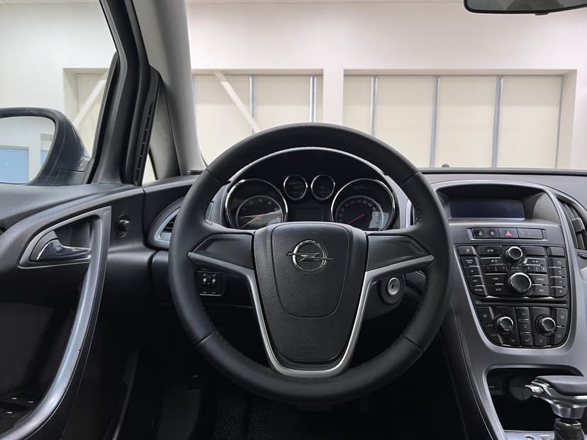 opel-astra-2013-811-12