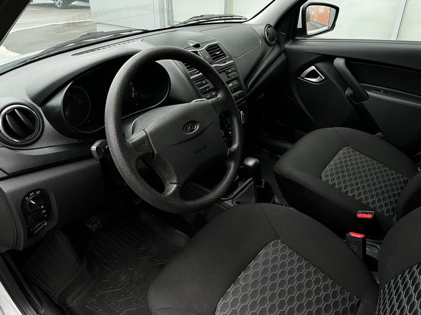 ваз (lada)-granta-2023-827-19