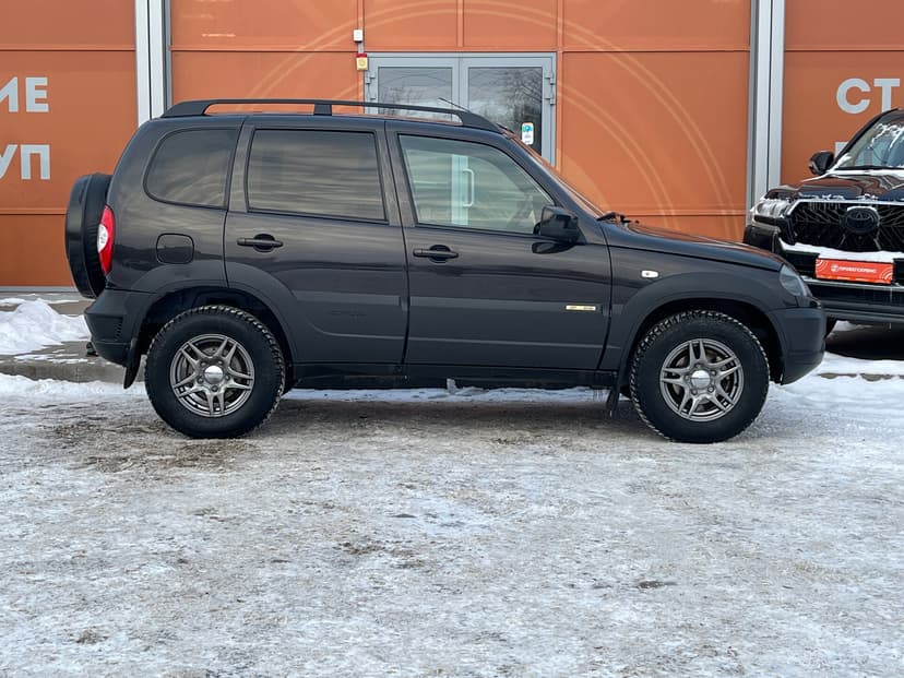 chevrolet-niva-2017-1009-3