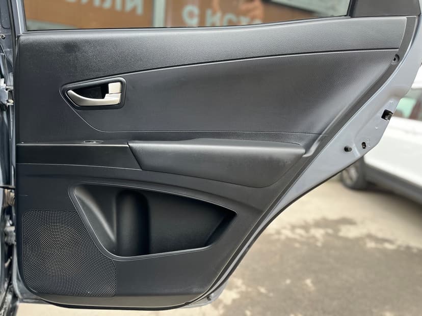 ssangyong-actyon-2012-875-28