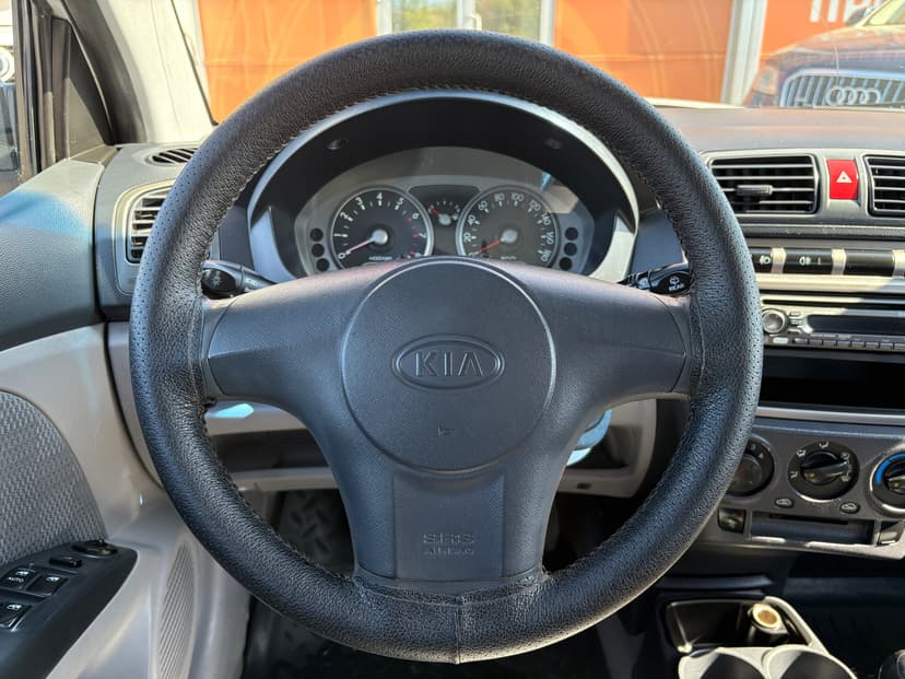 kia-picanto-2007-233-11