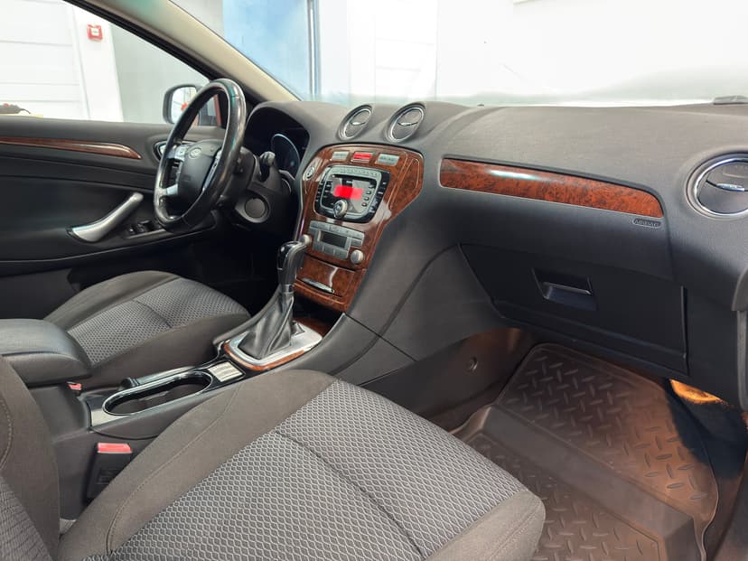 ford-mondeo-2007-425-23