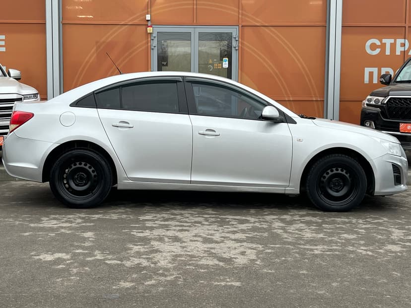 chevrolet-cruze-2013-745-3