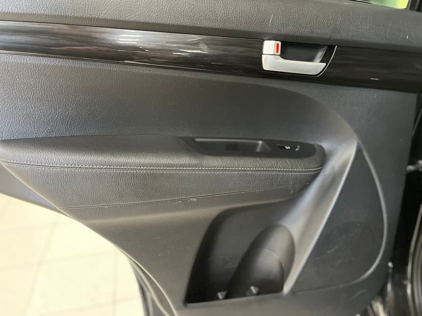 kia-sorento-2012-854-27