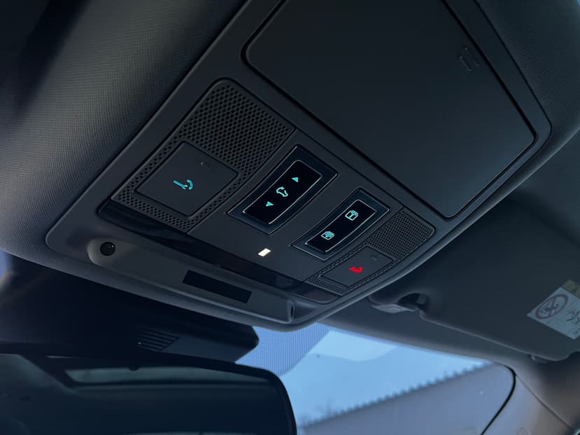 jaguar-f-pace-2016-31-19