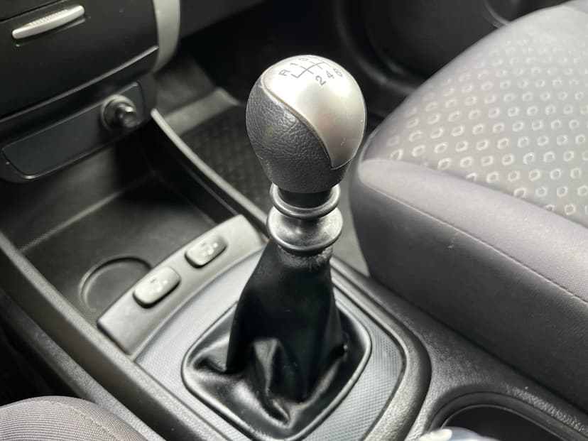 ssangyong-actyon-2012-875-18