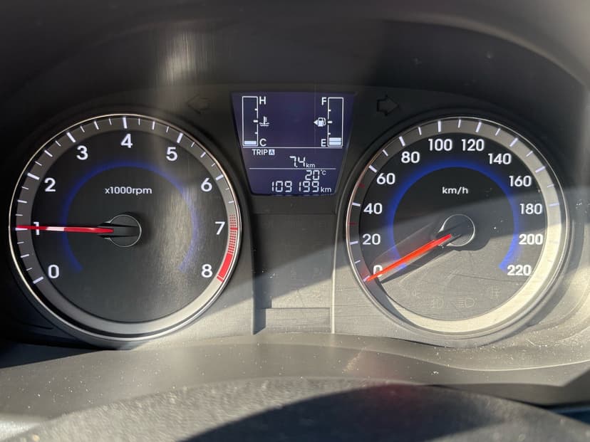 hyundai-solaris-2014-120-14