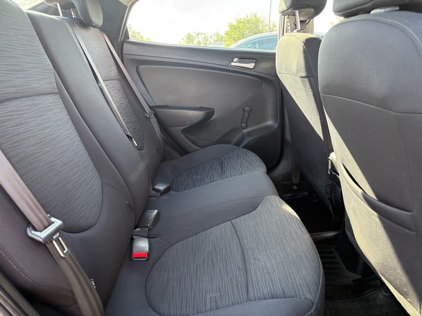 hyundai-solaris-2014-120-22
