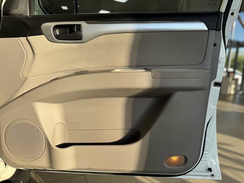 mitsubishi-pajero sport-2010-113-11