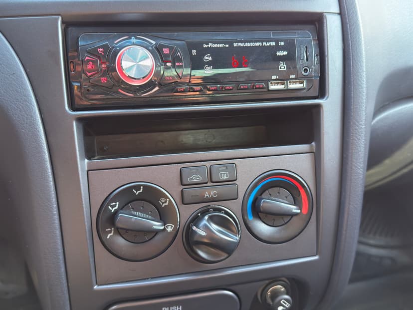 hyundai-elantra-2004-607-12