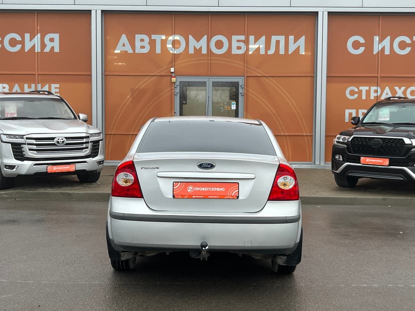 ford-focus-2006-669-5