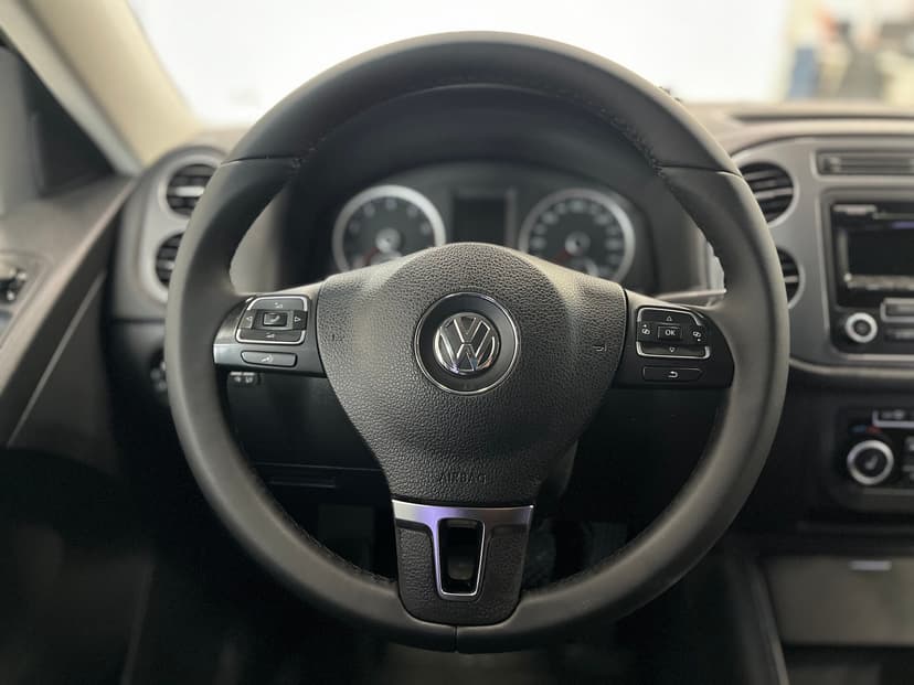 volkswagen-tiguan-2012-1065-10