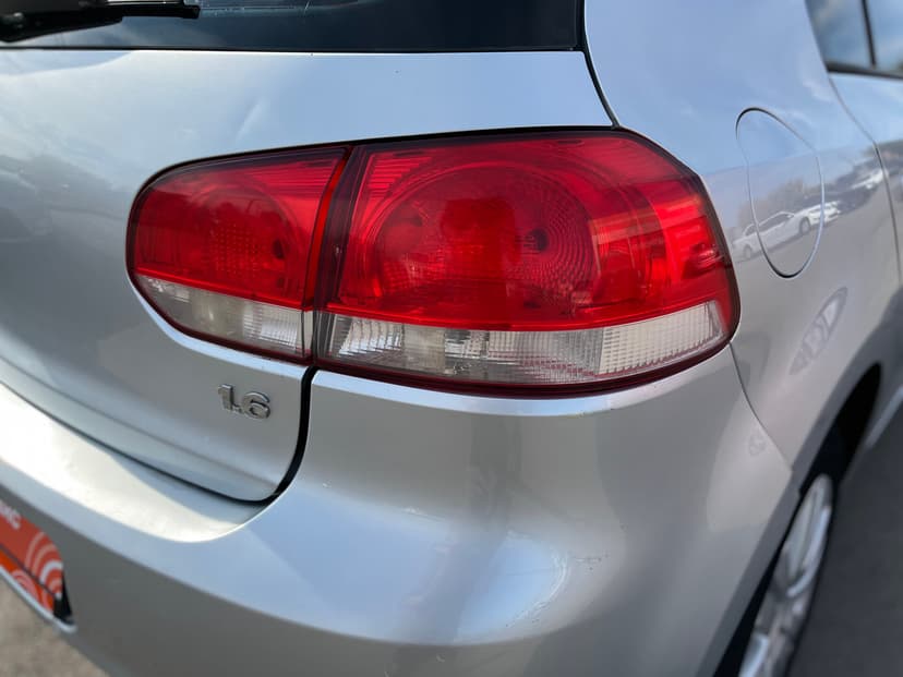 volkswagen-golf-2010-442-7