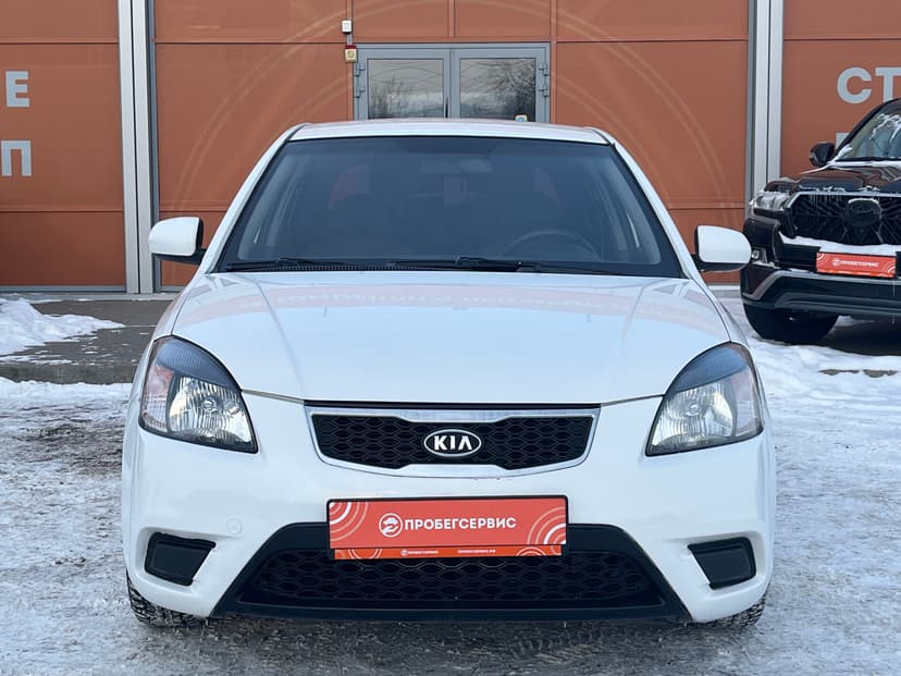 kia-rio-2011-1011-1