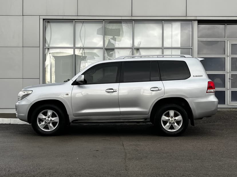 toyota-land cruiser-2011-771-7