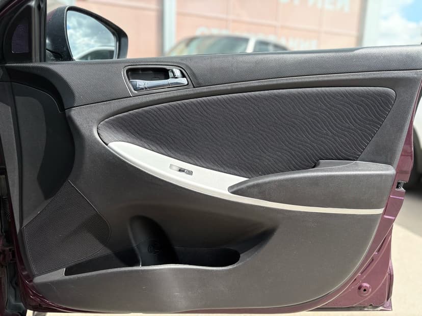 hyundai-solaris-2014-112-27