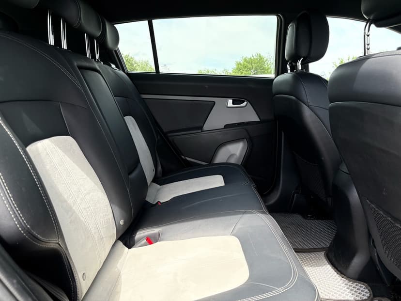 kia-sportage-2014-118-24