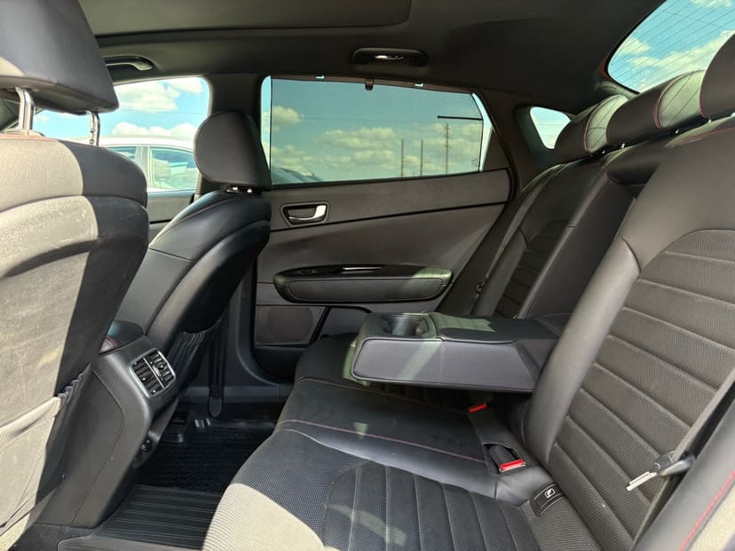 kia-optima-2019-115-30