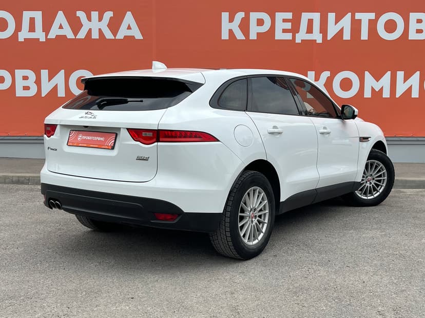 jaguar-f-pace-2016-31-4