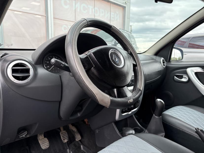 renault-sandero stepway-2012-145-17