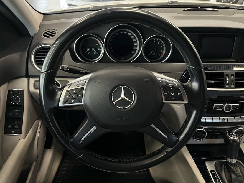 mercedes-benz-c-класс-2011-20-12