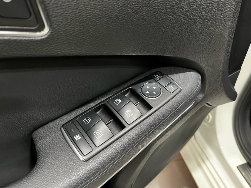 mercedes-benz-e-класс-2012-1-25