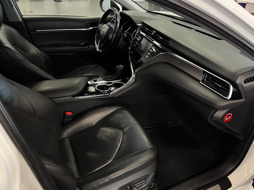 toyota-camry-2018-930-28