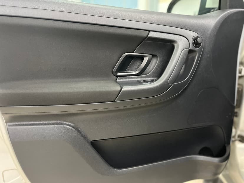 skoda-fabia-2013-700-17