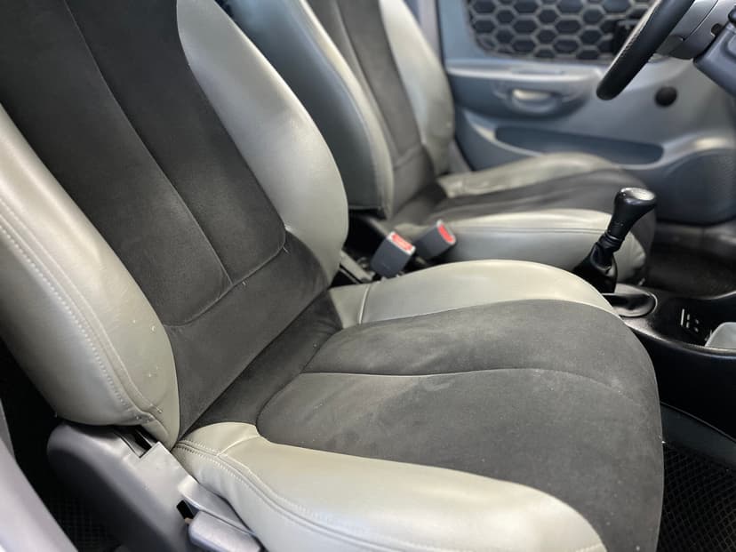 hyundai-accent-2006-990-15