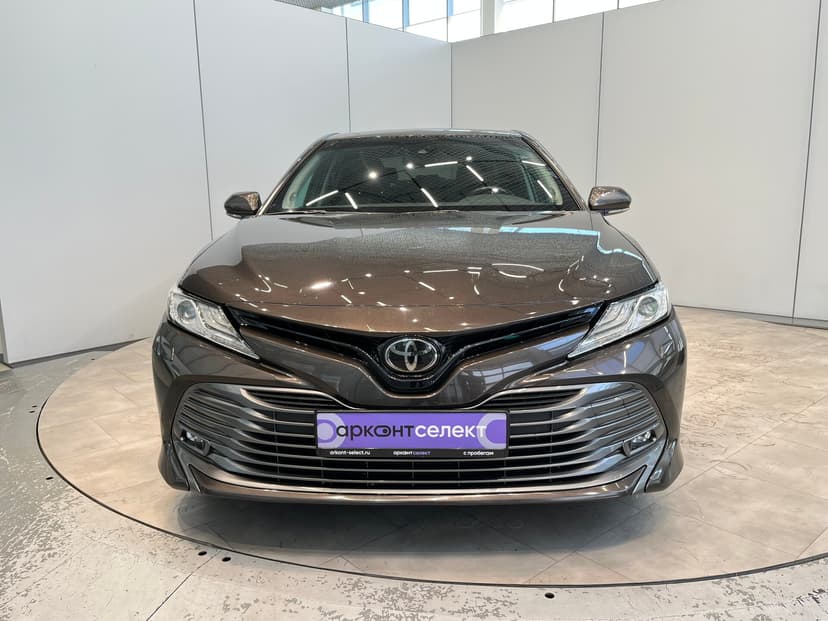 toyota-camry-2019-939-9