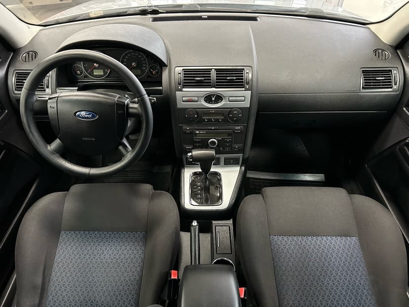 ford-mondeo-2005-108-10