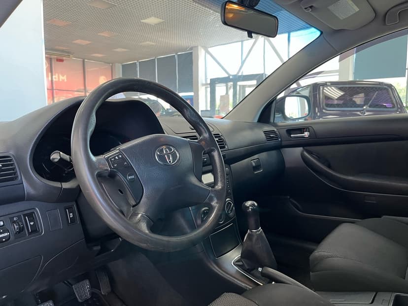 toyota-avensis-2008-125-10