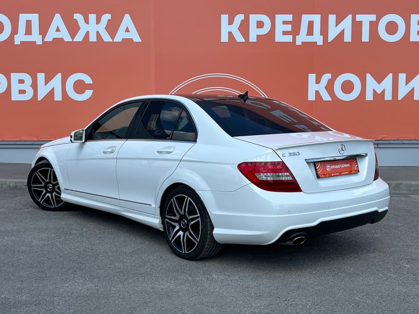 mercedes-benz-c-класс-2013-44-6
