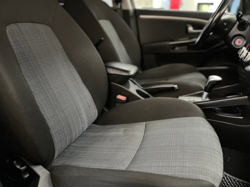 kia-ceed-2011-847-21