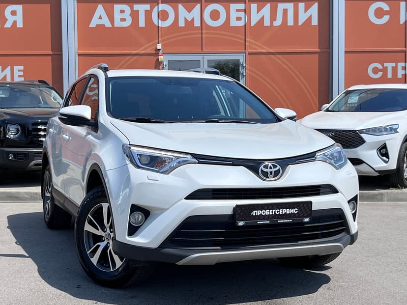 Toyota RAV4 с пробегом, 2019 год, Волгоград, 2.2 дизель, Автомат - вид 3