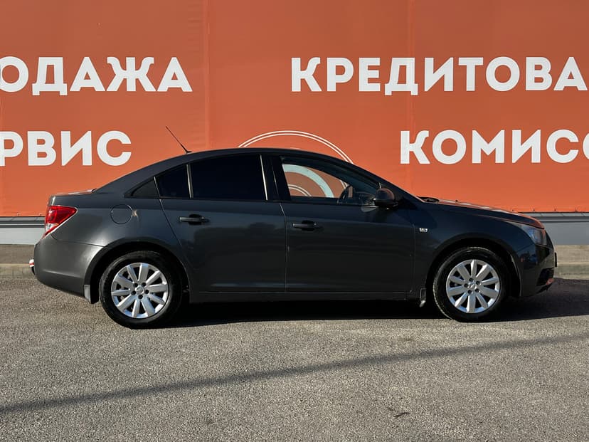 chevrolet-cruze-2011-435-3