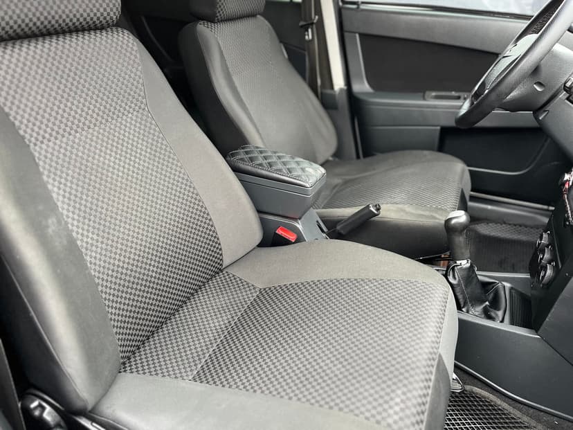 ваз (lada)-priora-2012-1030-19