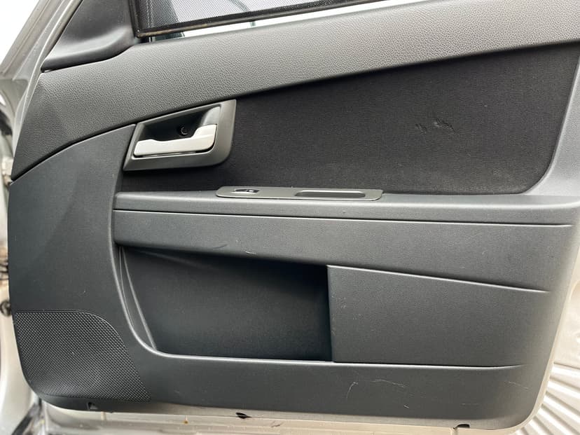 ваз (lada)-priora-2012-1030-21