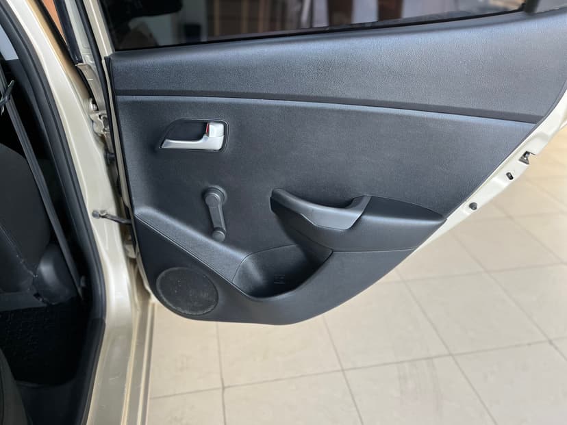 KIA Rio с пробегом, 2015 год, Волгоград, 1.6 бензин, Механика - вид 28