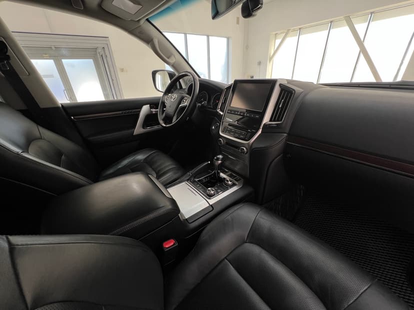 toyota-land cruiser-2015-6-35