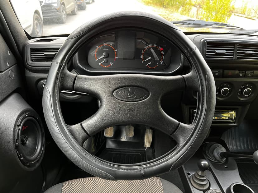 ваз (lada)-niva legend-2023-558-9