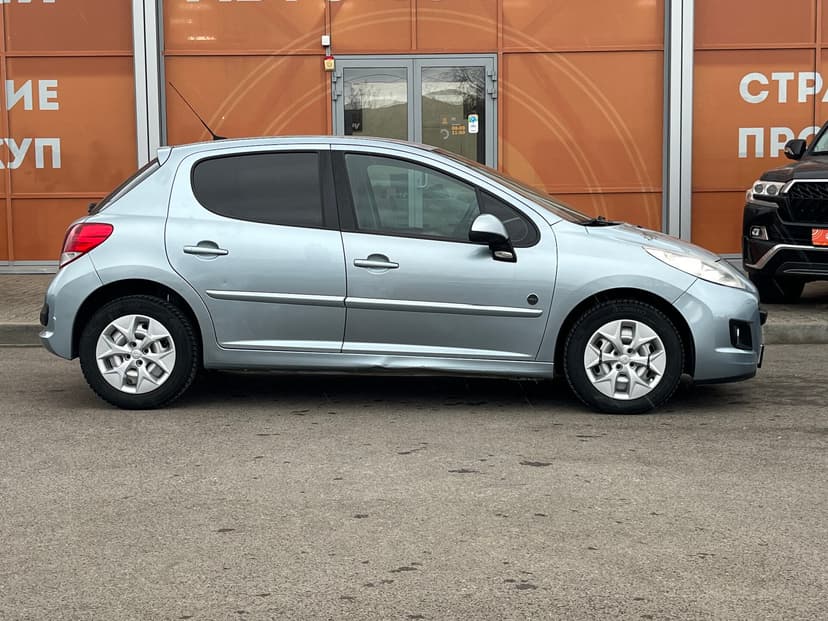 peugeot-207-2010-846-3