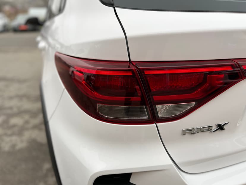 kia-rio x-2021-708-9