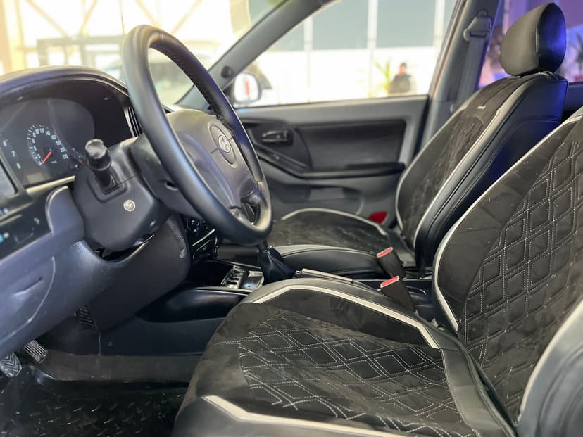 hyundai-elantra-2004-1218-17