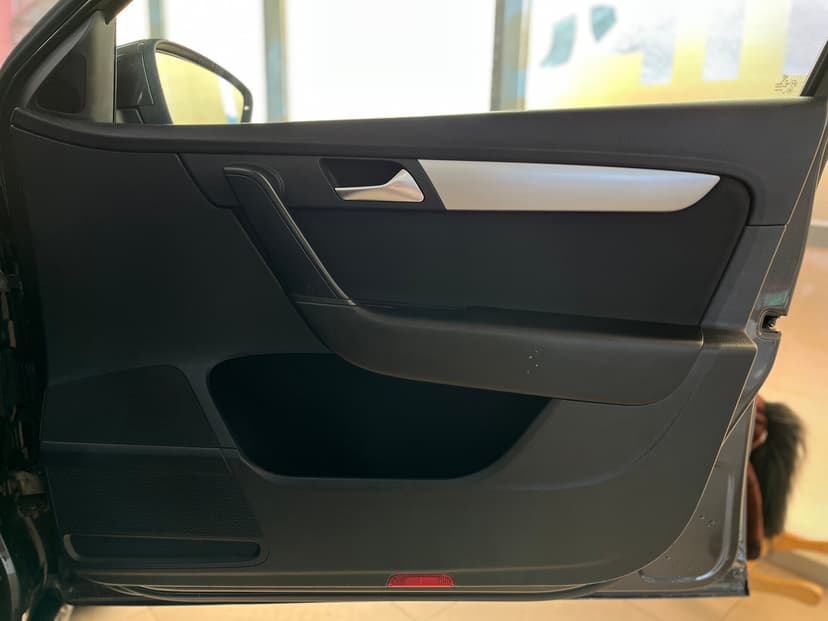 volkswagen-passat-2012-942-19